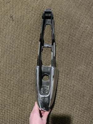 Montaje bisel luz trasera Cadillac Deville 1989-1993 pasajero derecho cromo OEM Foto 1 de 4