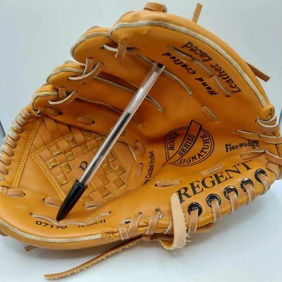 Regent 07170 RHT Baseball Glove Mitt Youth 10" Deep Pocket Finger Hole Brown - Image 1 of 4