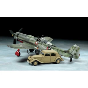 Tamiya 25213 Focke Wulf FW190 D-9 JV44 & 11CV Personalwagen Maßstab 1:48 Kit - Bild 1 von 1