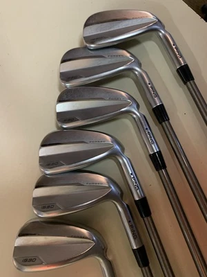 Набор айронов Ping i530. Валы стандартной гибкости 6-PW, UW Aerotech steelfiber i95cw - Изображение 1 из 4