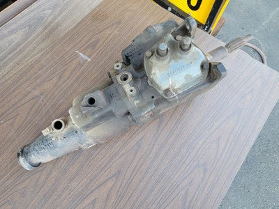 Chevrolet MUNCIE 319 Speed Transmission 3845122 3845044 Shifter 3707196 Tail  - Изображение 1 из 4