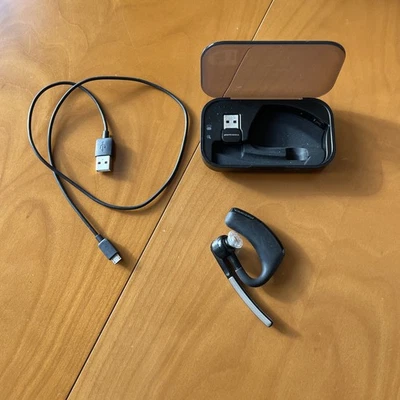 Plantronics Voyager Legend Bluetooth Headset, Schwarz, Inkl. Softcase - Bild 1 von 2