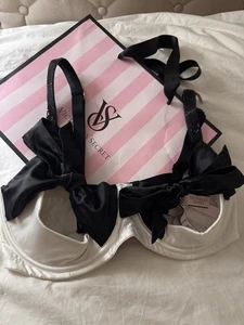 NWT Victoria's Secret White Shine Strap Quarter Cup Black Bows Bra. Size -M. - Picture 1 of 4