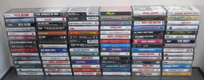 90 CASSETTE TAPES ROCK & COUNTRY GUNS N ROSES MICHAEL JACKSON TED NUGENT PLATOON Foto 1 de 4