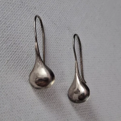 Pendientes colgantes vintage de plata de ley en forma de lágrima estilo 925, simples elegantes Foto 1 de 4