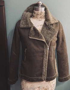 En Creme dunkelbraune Damenjacke aus Wildlederimitat & Lammfell Motorrad Reißverschluss vorne neu - Bild 1 von 7