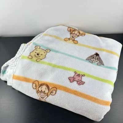 Manta Sherpa Disney Baby Winnie the Pooh & Friends Felpa Blanca Polar 28x38" Foto 1 de 4