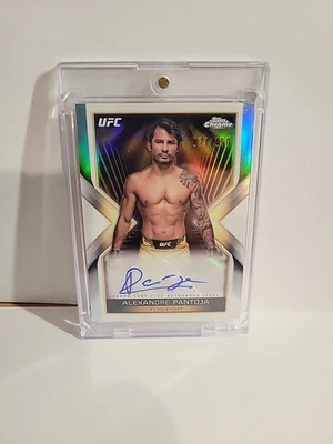 2024 UFC Chrome Alexandre Pantoja Auto Main Event  REFRACTOR /199 MMA CHAMP - Image 1 of 3