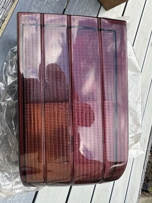 New Jaguar XJ40 Rear Light Cluster R/H  1987 - 1994  DBC 11642, - Image 1 of 3