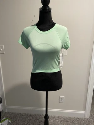 NWT Lululemon Size 6 Swiftly Tech Cropped Short Sleeve 2.0 Shirt ARMG Army Green - Image 1 of 4