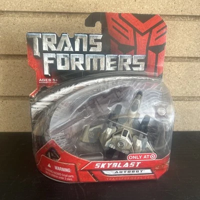 Transformers Skyblast 2007 Movie Scout Class Figure - Image 1 of 4