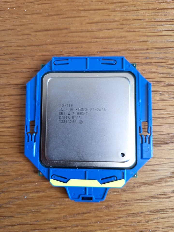 INTEL - CPU Processeur XEON E5-2620 à 2,0 GHz - Photo 1/1