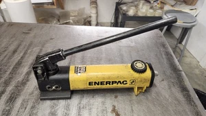 Enerpac P-142 Two-Speed 10K-PSI Hydraulic Hand Pump for Cylinders Tools - Picture 1 of 8