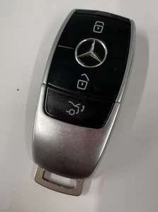 GENUINE MERCEDES 3 BUTTON REMOTE SMART KEY A C E CLASS ECT TESTED & WORKING - Picture 1 of 4