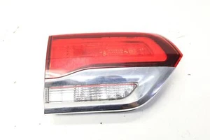 2020-2022 JEEP GRAND CHEROKEE REAR LEFT DRIVER SIDE INNER TAIL LIGHT LAMP OEM - Picture 1 of 7