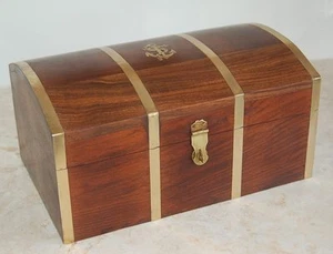 BOX, CHEST, JEWELRY BOX, IN SOLID TEAK AND SOLID BRASS Mis.1. - Picture 1 of 1