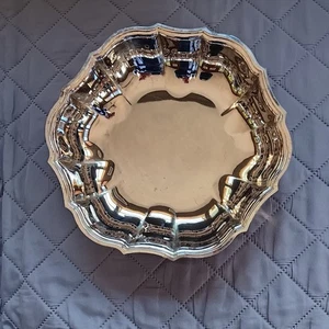 Oneida Silber Teller Chippendale Schüssel 10" rund Hohlgeschirr eingestellt - Bild 1 von 4