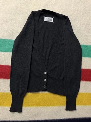 Pre 2009 Maison Martin Margiela All Wool Grey Vneck Cardigan Size Small 19x23 - Image 1 of 4