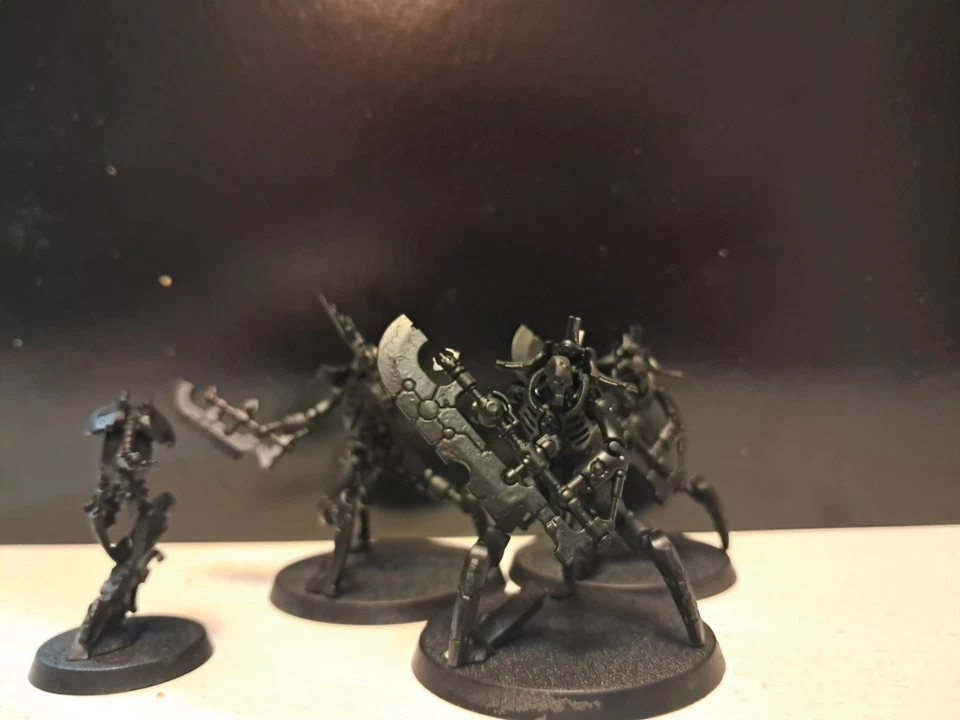 Warhammer 40k Necron Skorpekh Destroyers Assembled And Primed. - Image 1 of 1