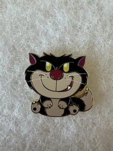 WDI MOG Adorbs Pin Lucifer Cat LE 400 Cinderella - Picture 1 of 2