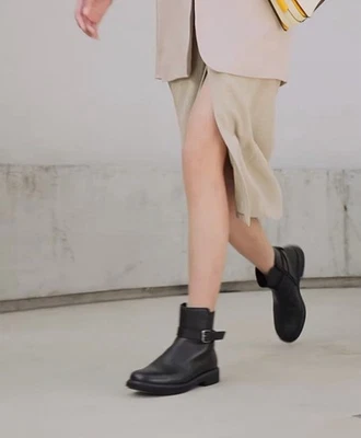 Botas de tornozelo femininas ECCO 39 = 8 / 8,5 Sartorelle 25 corte médio fivela couro com zíper - Imagem 1 de 4