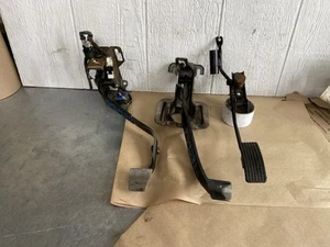 OEM 2003-2006 Mitsubishi Lancer Clutch Brake Accelerator Pedal Set - Picture 1 of 8