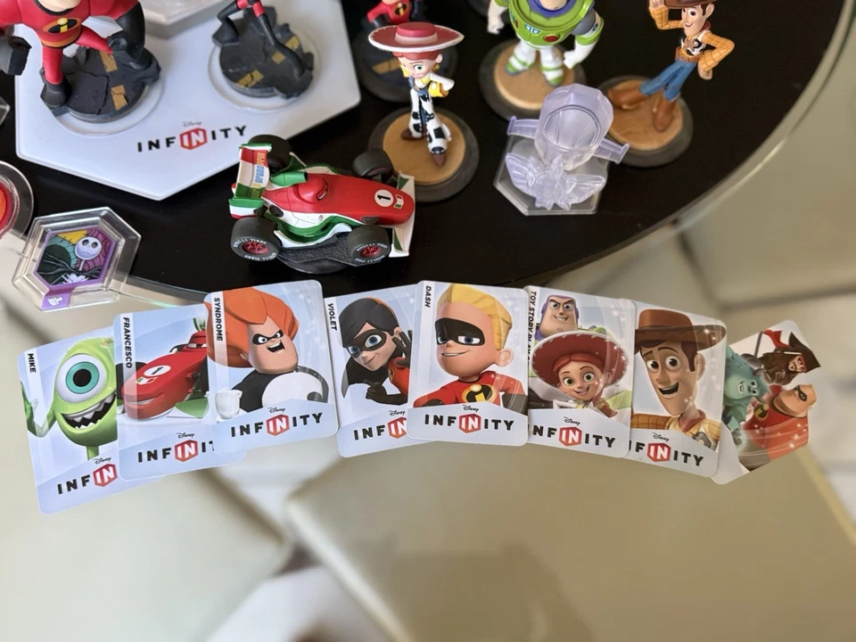 Lote Disney Infinity - Figuras 1.0, Jogo de Cristal, Discos Elétricos, Cartas - Imagem 1 de 4