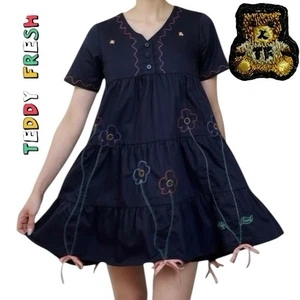 Teddy Fresh Bouquer Kleid schwarz Babydoll Stufen Stickerei Farben Blumen XL neu ohne Etikett - Bild 1 von 15