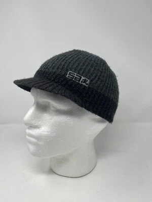 SOMBRERO DE INVIERNO ESTILO CADETE MEZCLA ACRÍLICO Y LANA SHRED ALERT, GRIS Y NEGRO OSFM Foto 1 de 4