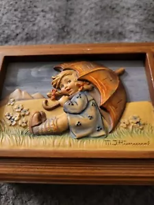 M.J Hummel fourth edition the four seasons series goebel music box - Picture 1 of 7