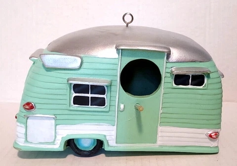 Spoontiques Retro Camper RV Birdhouse Resin 7.25" x 4" x 4.25" Cover