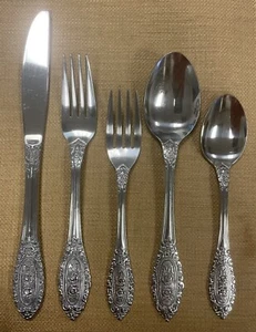 GRAND MAJESTY UNITED SILVER CO. 5 PIECE STAINLESS SILVERWARE FLATWARE ROSES - Picture 1 of 3