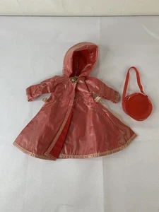 Vintage roter Barbie Clone Vinyl Regenmantel mit passender Tasche - Bild 1 von 7