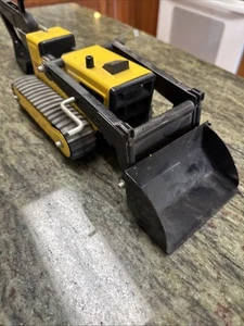 Vintage TONKA T-6 METAL Digger Front Loader Excavator Backhoe Toy With Tracks - Picture 1 of 17