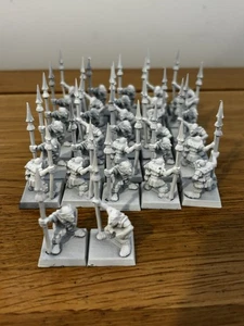 Warhammer Goblin Spearmen X32 figurine plastica vintage anni 90 non in scatola originale - Foto 1 di 6
