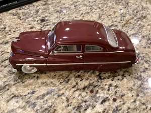Johnny Lightning RC2 1:18 ‘49 Mercury ’Rebel 8’ - Picture 1 of 8