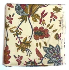 VINTAGE LAURA ASHLEY 1982 FLORAL COTTON FABRIC SEWING REMNANT 72 x 45 in - Picture 1 of 1