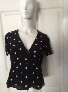 ZARA Black & White Polka Dot V-Neck Short Sleeve Top Size USXS fit 8-10 - Picture 1 of 4