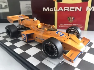 Carousel McLaren M16 1974 Indianapolis 500 Winner #3 - scala 1/18 **nuovo con scatola** - Foto 1 di 13