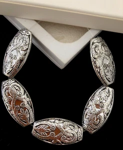 LARGE 28 MM SILVER OVAL BEADS-1 HOLE BEADING FOR CRAFTS AND JEWELLERY MAKING - Picture 1 of 3