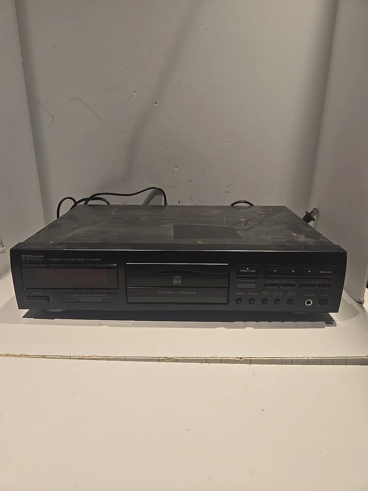 TEAC CD-RW890 Compact Disc Recorder S/PDIF, CD-R, CD-RW TESTED - Image 1 of 4