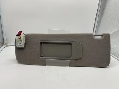 Солнцезащитный козырек для водителя BMW 750i 2009-2015 годов выпуска серый с подсветкой от оригинального производителя - Изображение 1 из 4