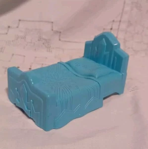 Fisher Price Little People Disney Frozen Elsas Ice Palace Bed Replacement Part - Picture 1 of 3