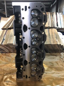 350 Chevrolet NEW GM Vortec Cylinder Head w/ NEW Stainless Steel Valves - Picture 1 of 5