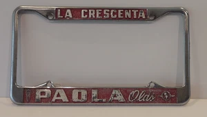 VINTAGE PAOLA OLDSMOBILE. LA CRESCENTA. CADRE PLAQUE D'IMMATRICULATION. - Photo 1/2