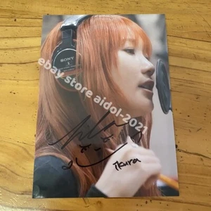 Foto firmada autografiada por YOASOBI Lilas Ikuta 5*7 colección J-POP 2025B - Imagen 1 de 1