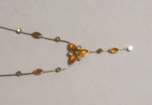 Flower Costume Jewellery Necklace. Amber Colour Flower. Chain 48cm Max - Picture 1 of 2