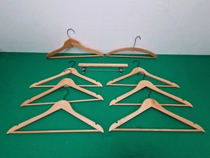 Restposten 9 Kleiderbügel aus Naturholz Konvolut - Bild 1 von 6