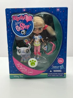 MUÑECA BLYTHE HASBRO LITTLEST PET SHOP 2010 EN VIAJE DE SENDERISMO NUEVA EN CAJA SIN ABRIR Foto 1 de 4