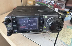 ICOM IC-7000 HF,VHF,UHF con accesorios en embalaje original - Imagen 1 de 11